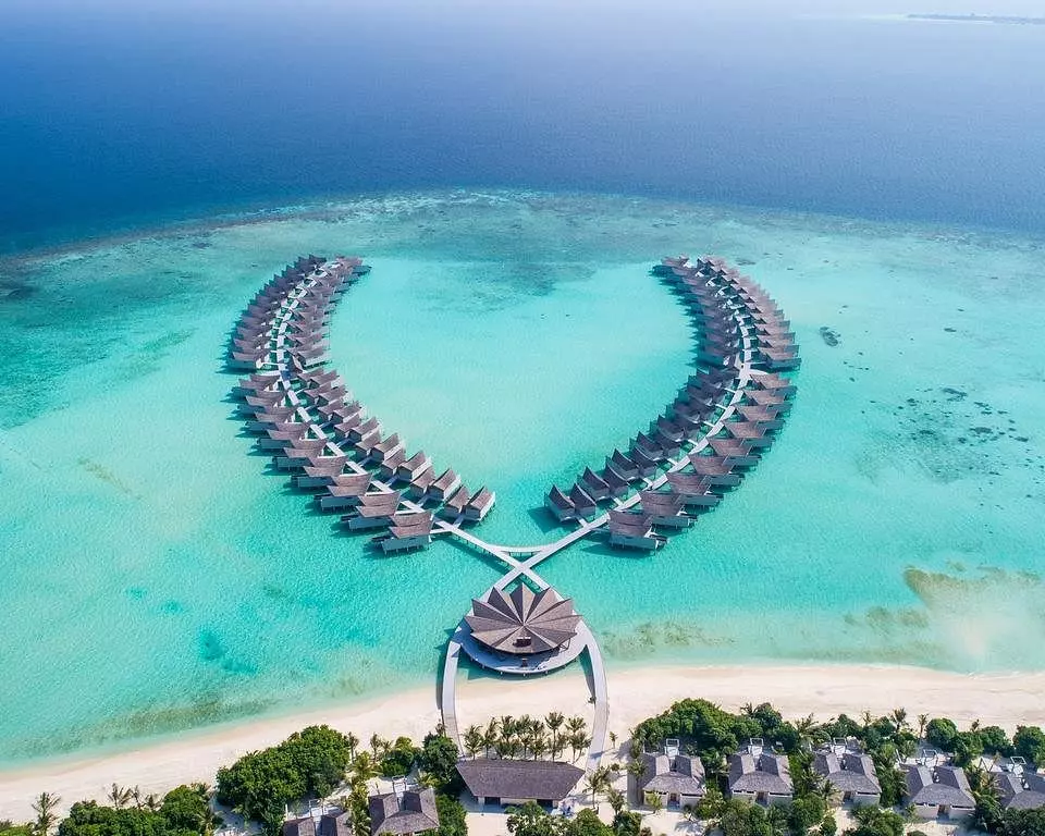 Movenpick Resort Kuredhivaru